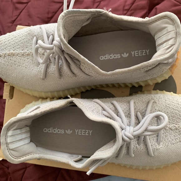Yeezy 350 V2 Sesame - Picture 4 of 8